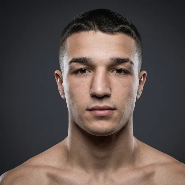 Raul Escudero headshot
